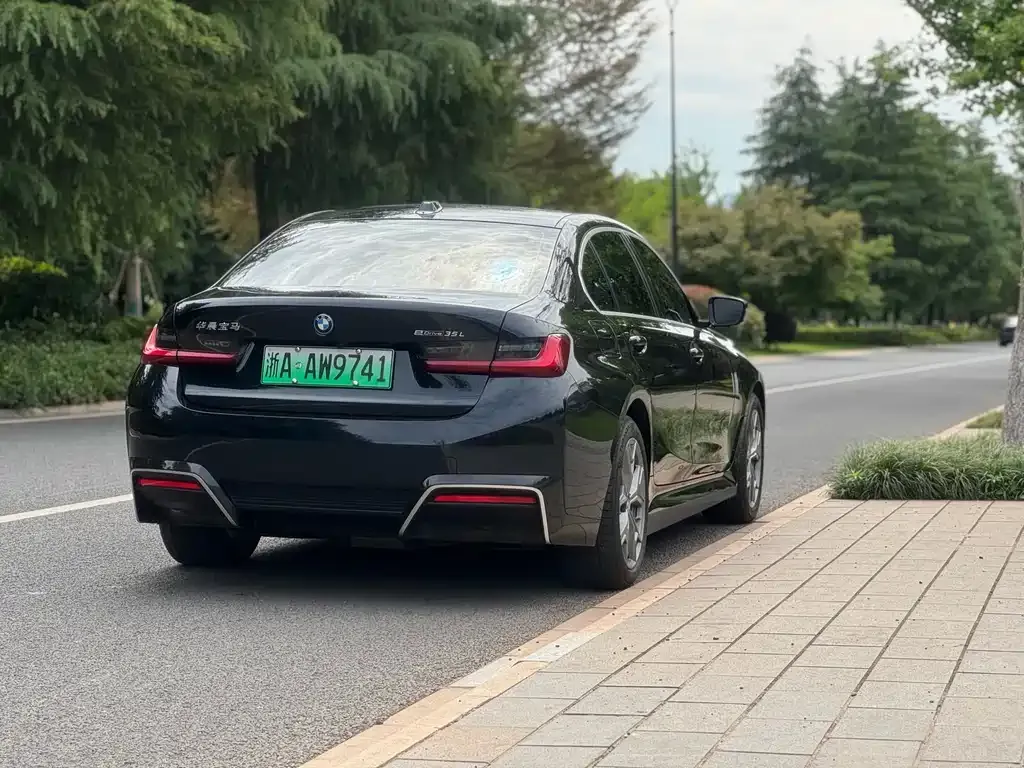 BMW i3 — фото 4