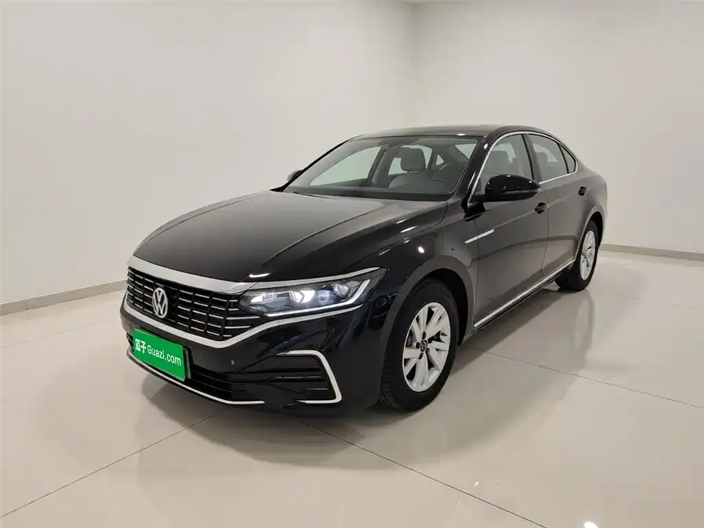 Volkswagen Passat New Energy — фото 2