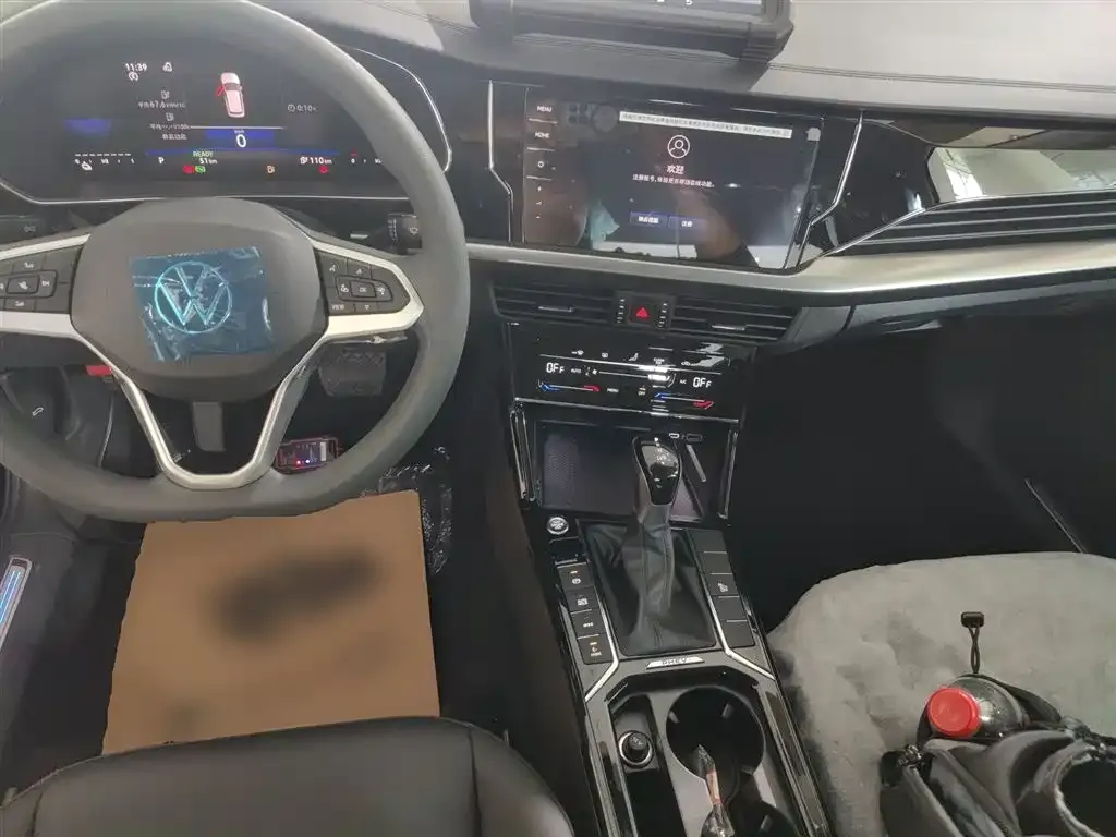 Volkswagen Passat New Energy — фото 4