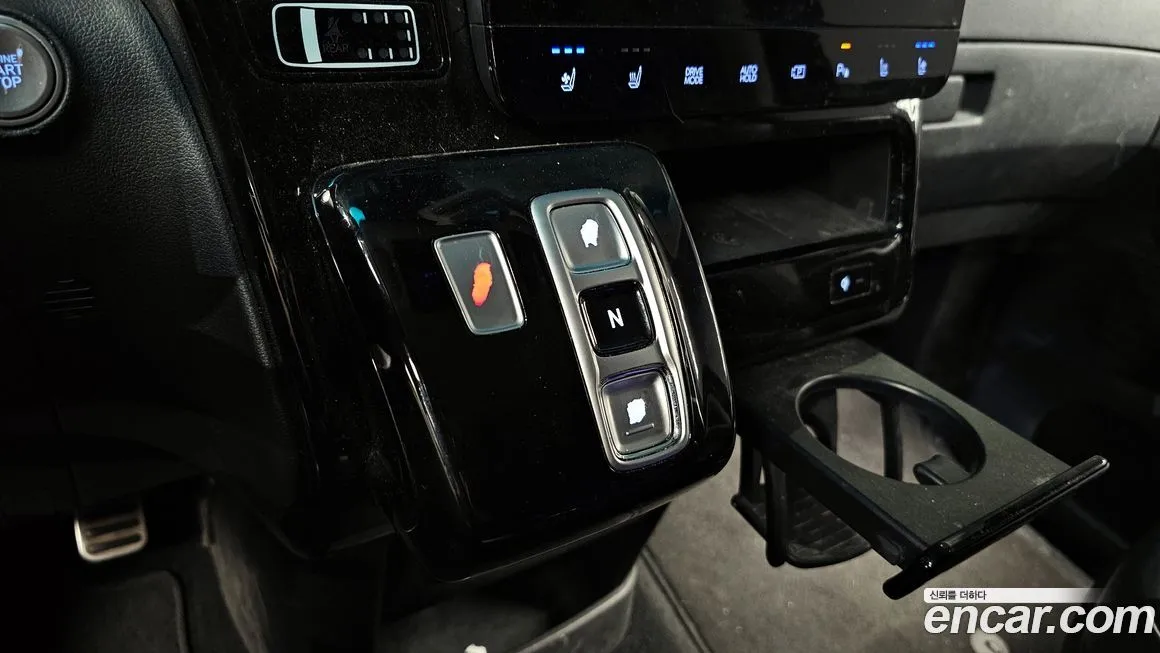 Hyundai Staria — фото 3