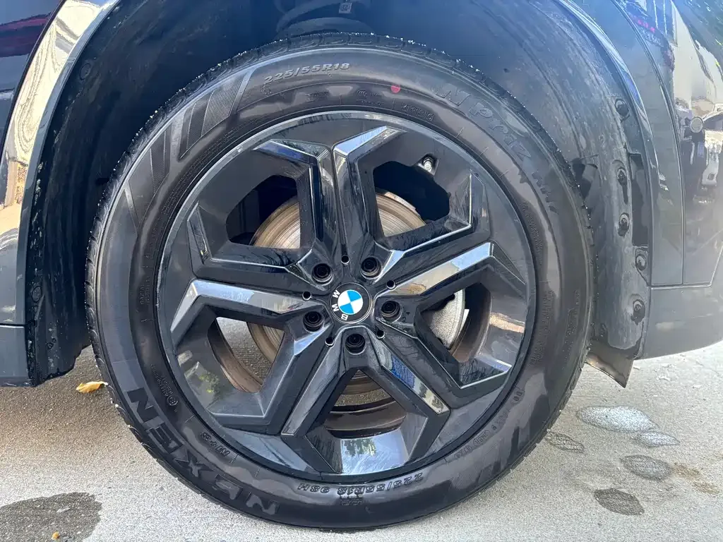 BMW X1 — фото 9