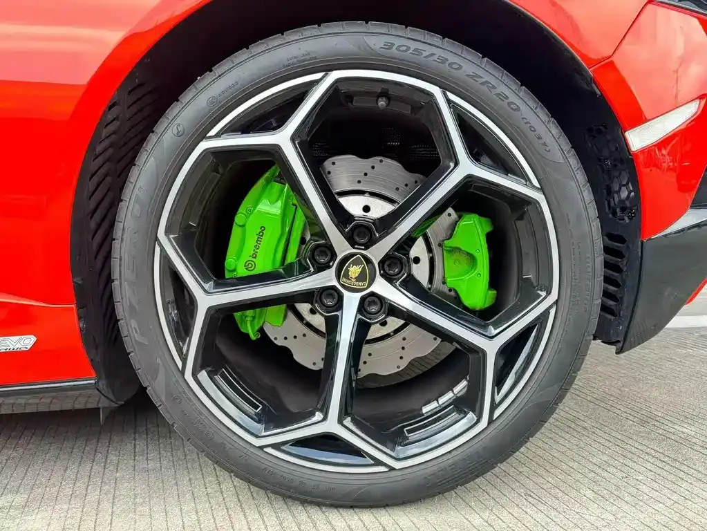 Lamborghini Huracan — фото 7