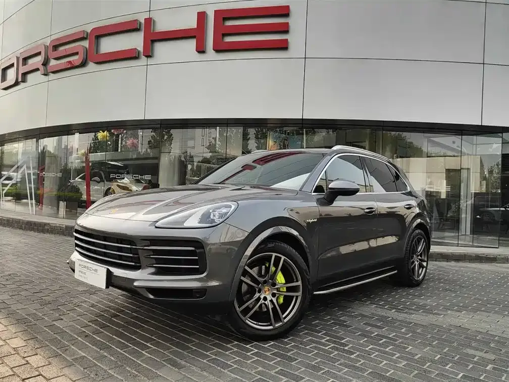 Porsche Cayenne Hybrid — фото 1
