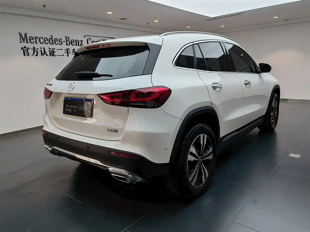 Mercedes-Benz GLA — фото 6