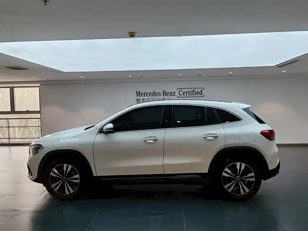 Mercedes-Benz GLA — фото 7