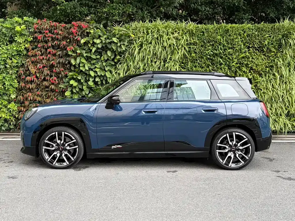 MINI Aceman EV — фото 7