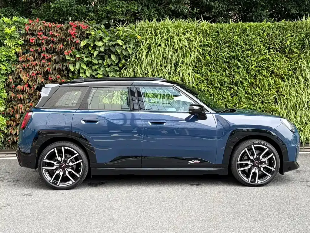 MINI Aceman EV — фото 9