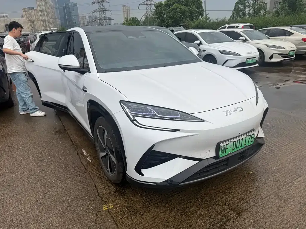 BYD Seal 07 EV — фото 10