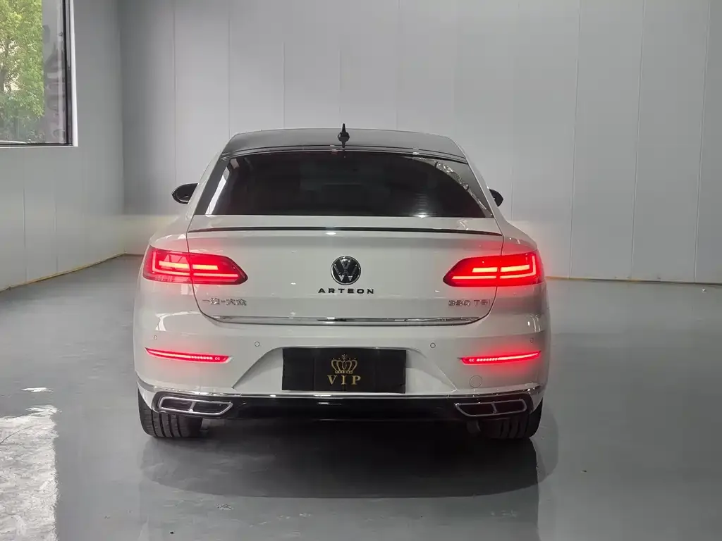 Volkswagen CC — фото 2