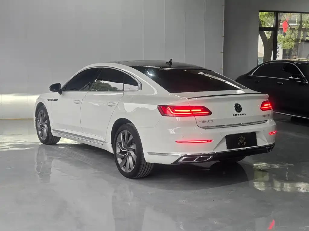 Volkswagen CC — фото 3
