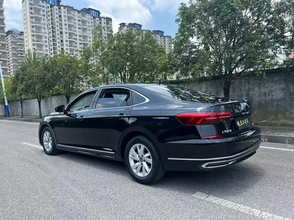 Volkswagen Passat — фото 5