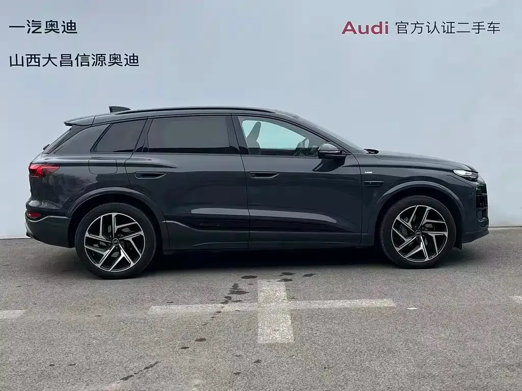 Audi Q6L e-tron — фото 7