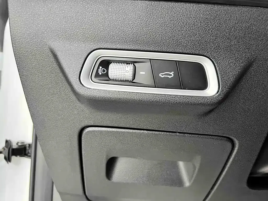Geely Emgrand S — фото 7
