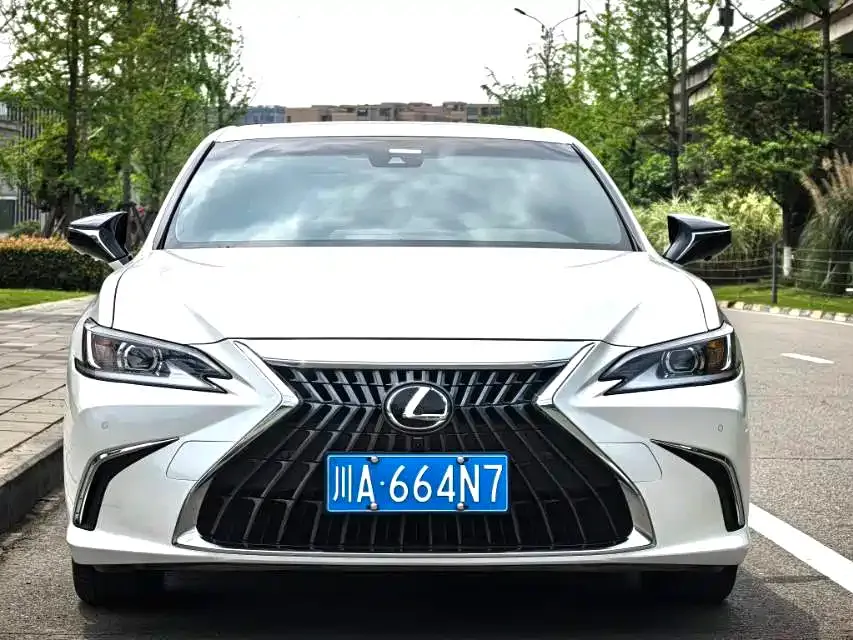Lexus ES — фото 2
