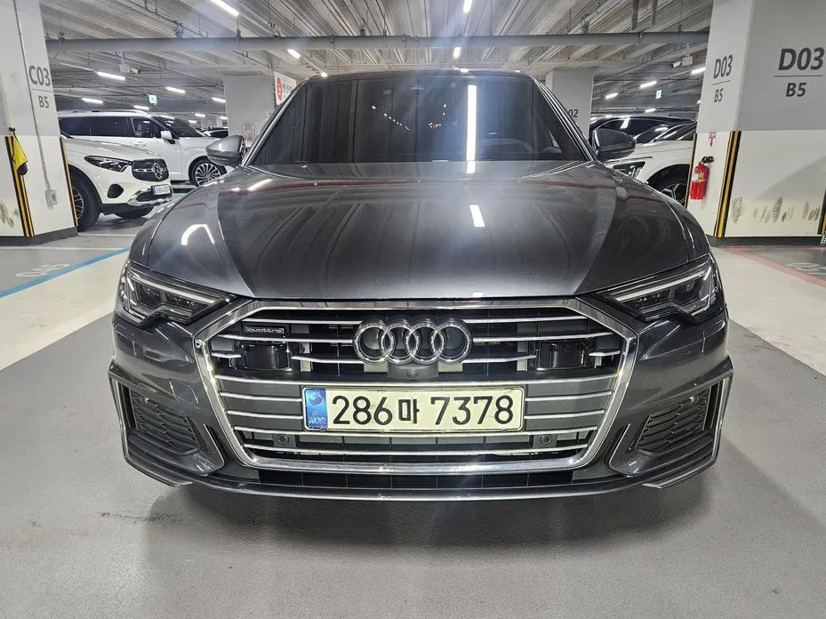 Audi A6 — фото 1