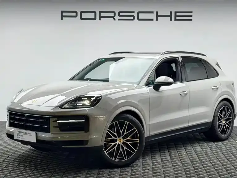 Porsche Cayenne — фото 1