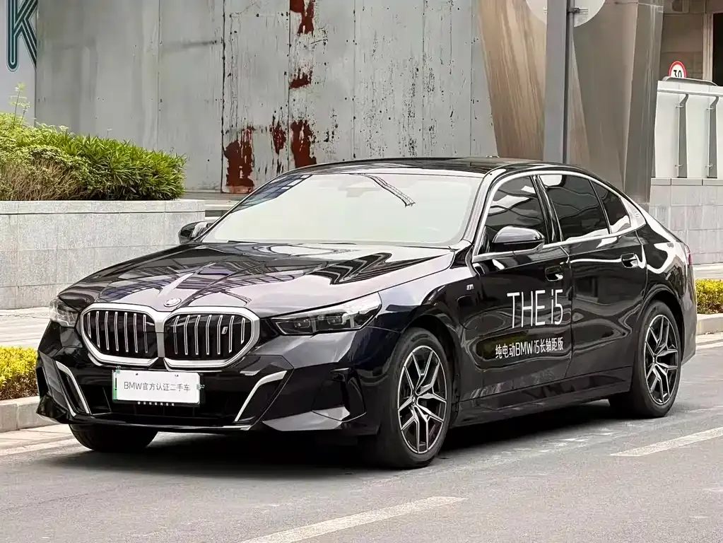 BMW i5 — фото 1