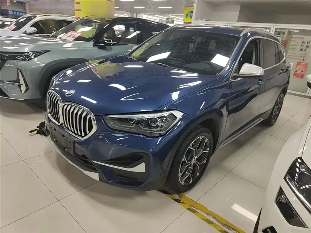 BMW X1 — фото 1