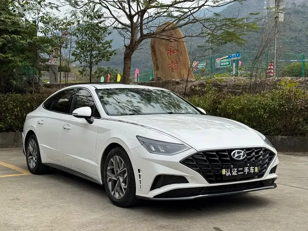 Hyundai Sonata — фото 10