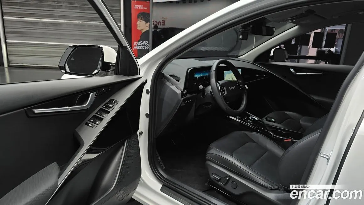 Kia Niro — фото 10