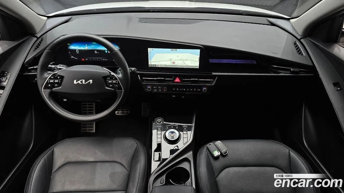 Kia Niro — фото 8