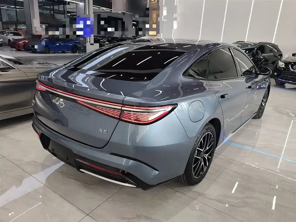 BYD Seal — фото 4