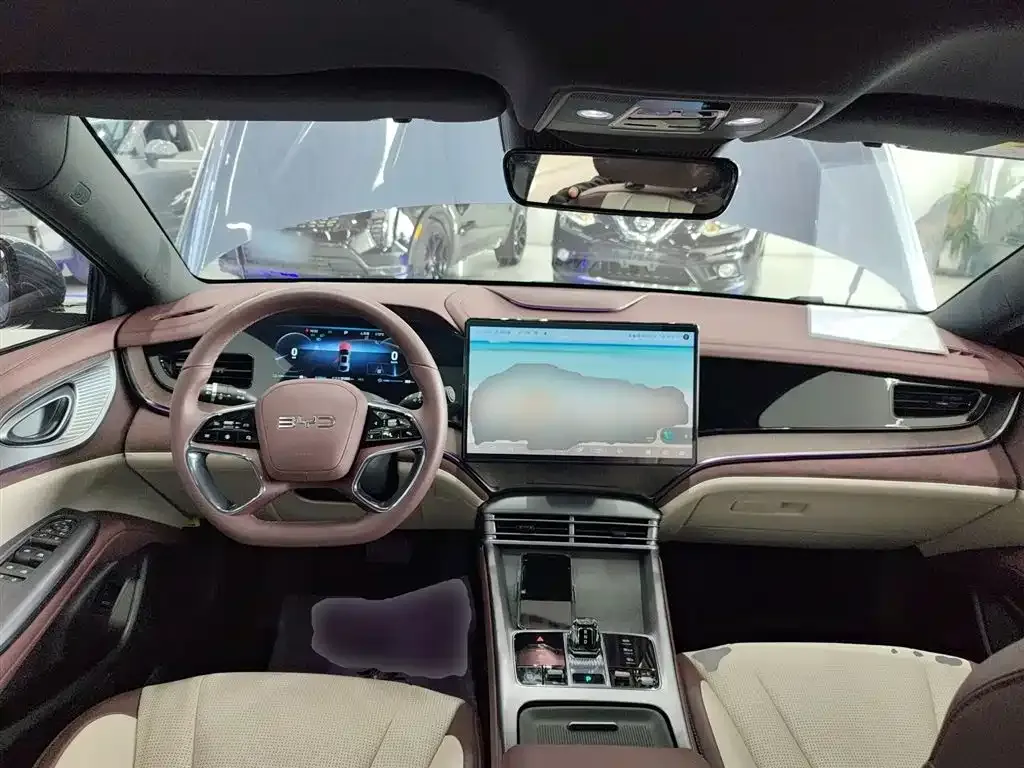 BYD Seal — фото 3