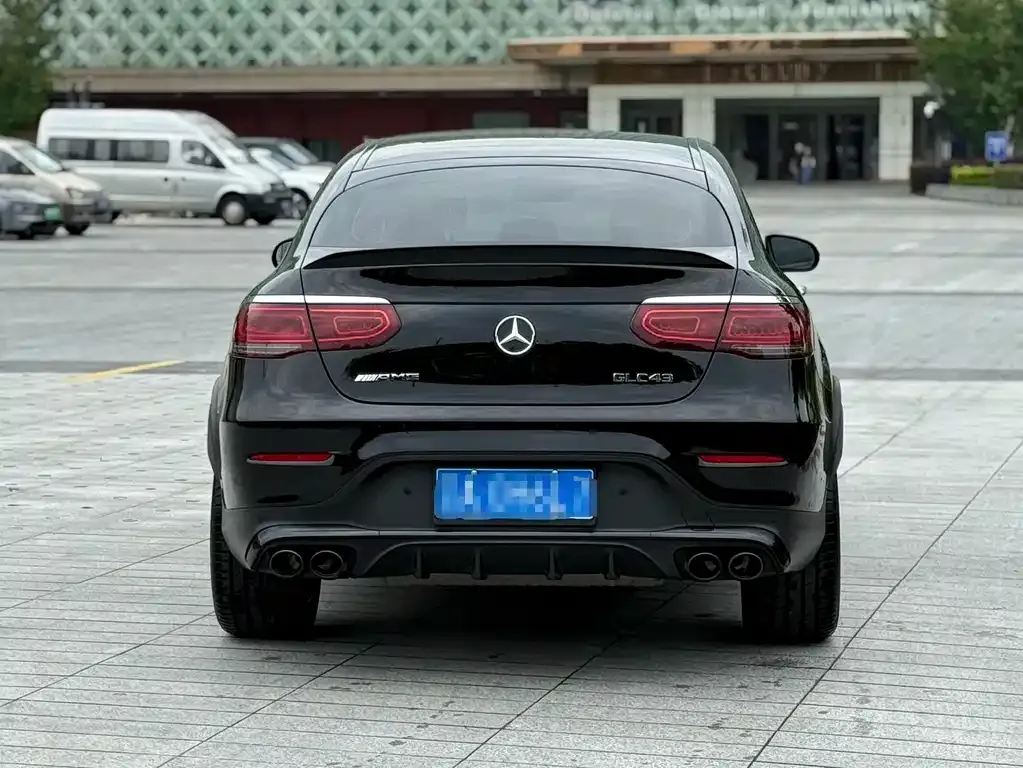 Mercedes-Benz GLC Coupe AMG — фото 7