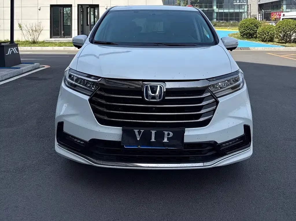 Honda Odyssey — фото 10