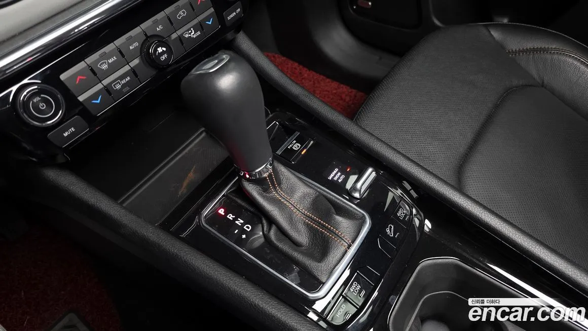 Jeep Compass — фото 8