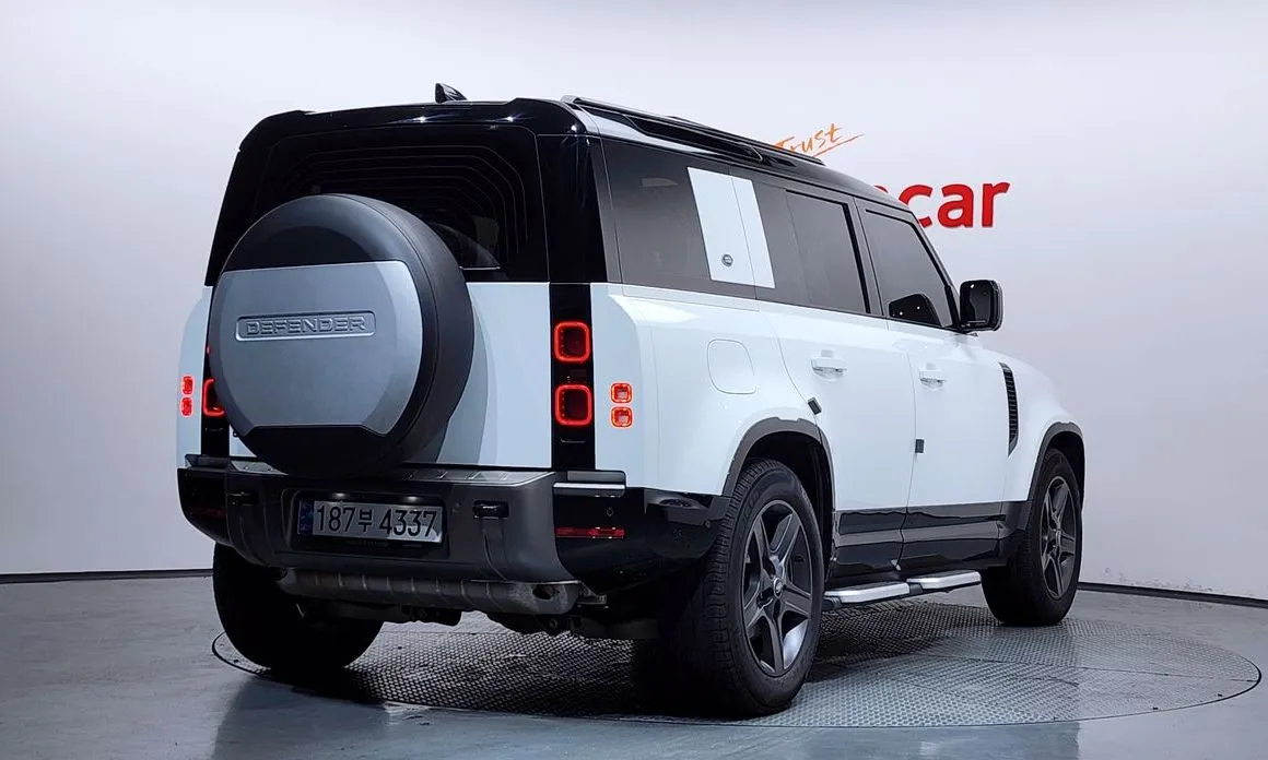 Land Rover Defender — фото 7