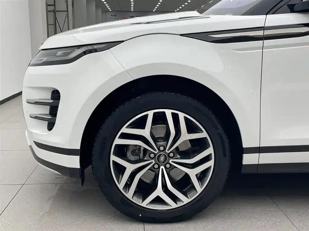 Land Rover Evoque — фото 9