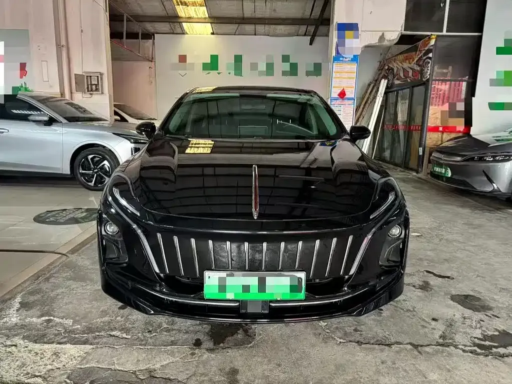Hongqi E-QM5 — фото 8