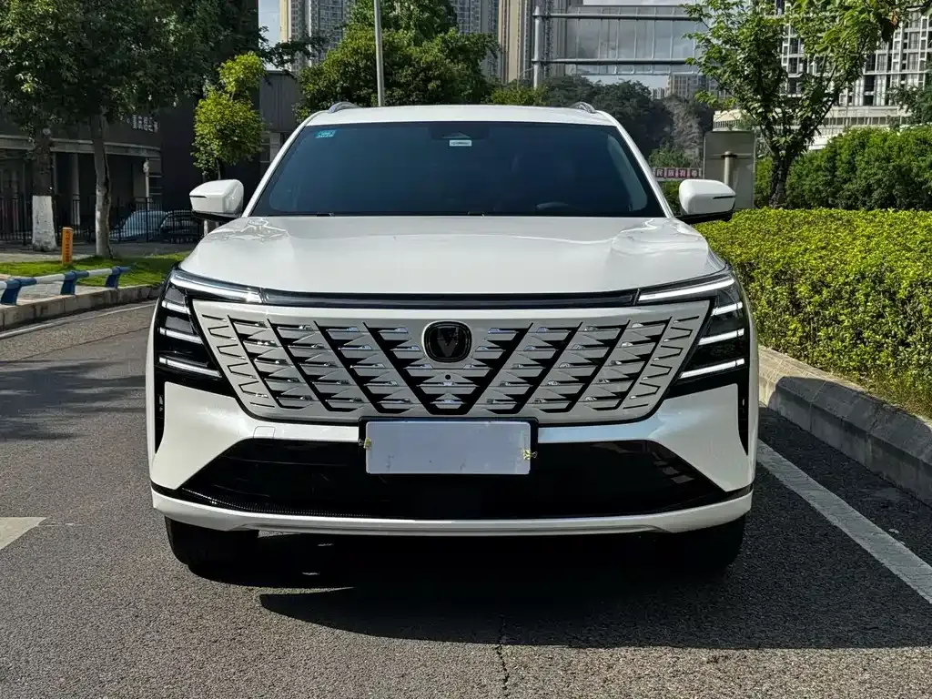 Changan CS75PLUS — фото 10