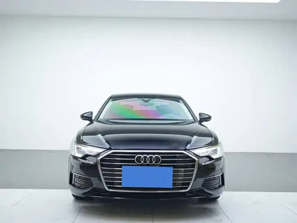 Audi A6L — фото 1