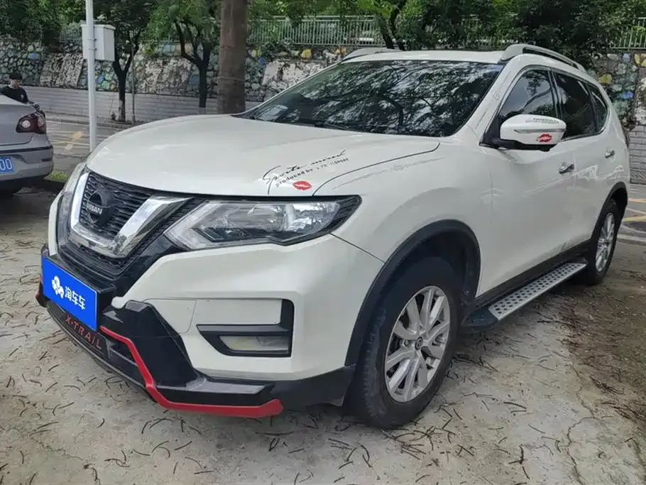Nissan X-Trail — фото 1