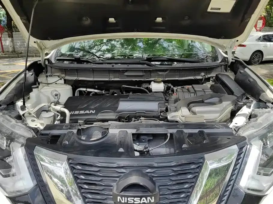 Nissan X-Trail — фото 10