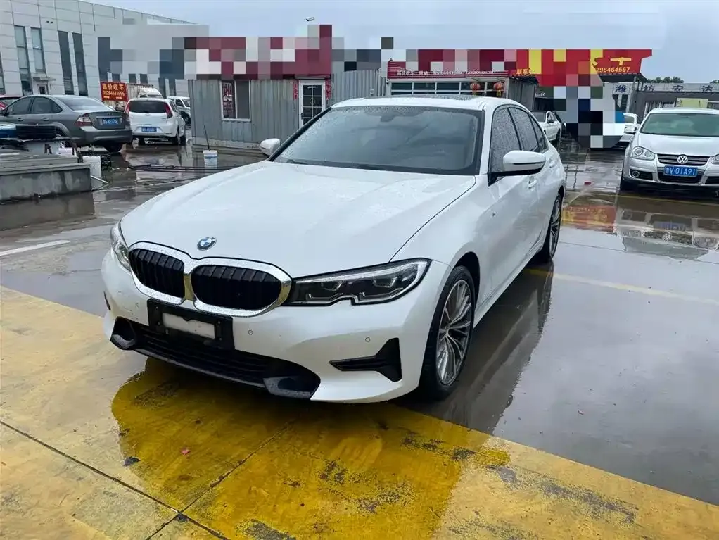 BMW 3 Series — фото 1