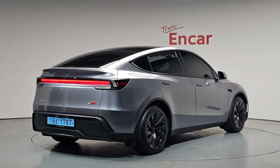 Tesla Model Y — фото 4
