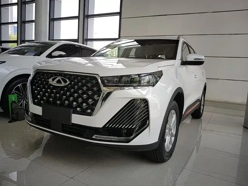 Chery Tiggo 7 — фото 10