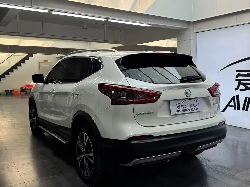 Nissan Qashqai — фото 5