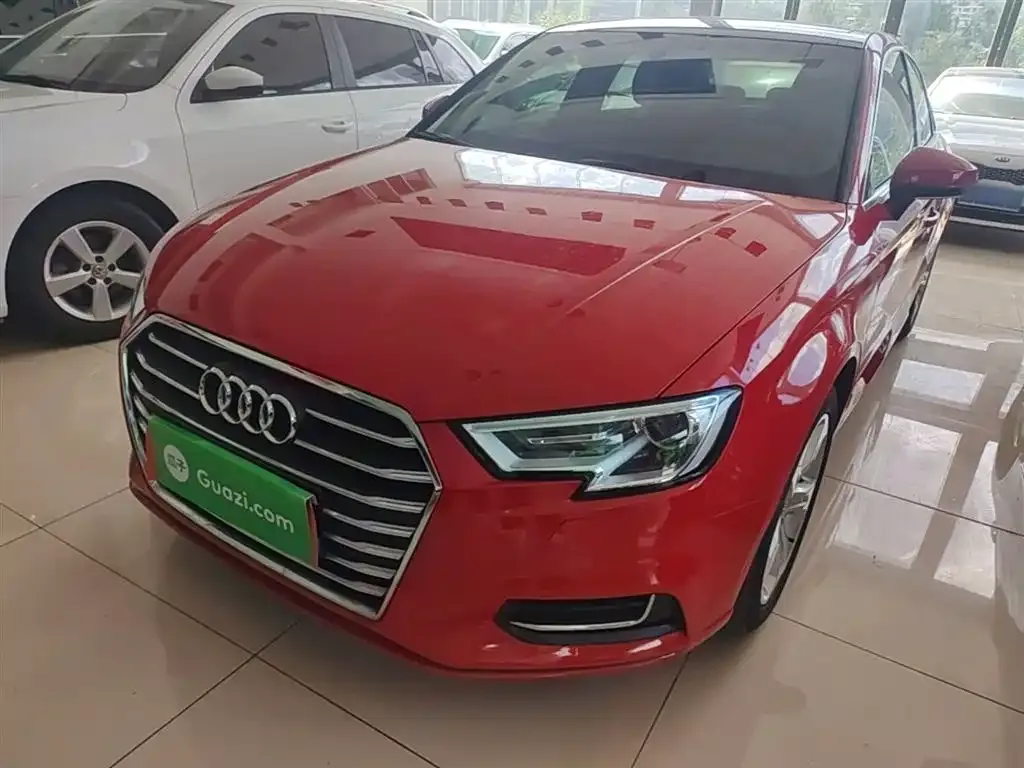 Audi A3 — фото 1
