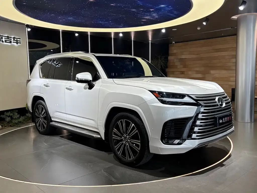 Lexus LX — фото 6