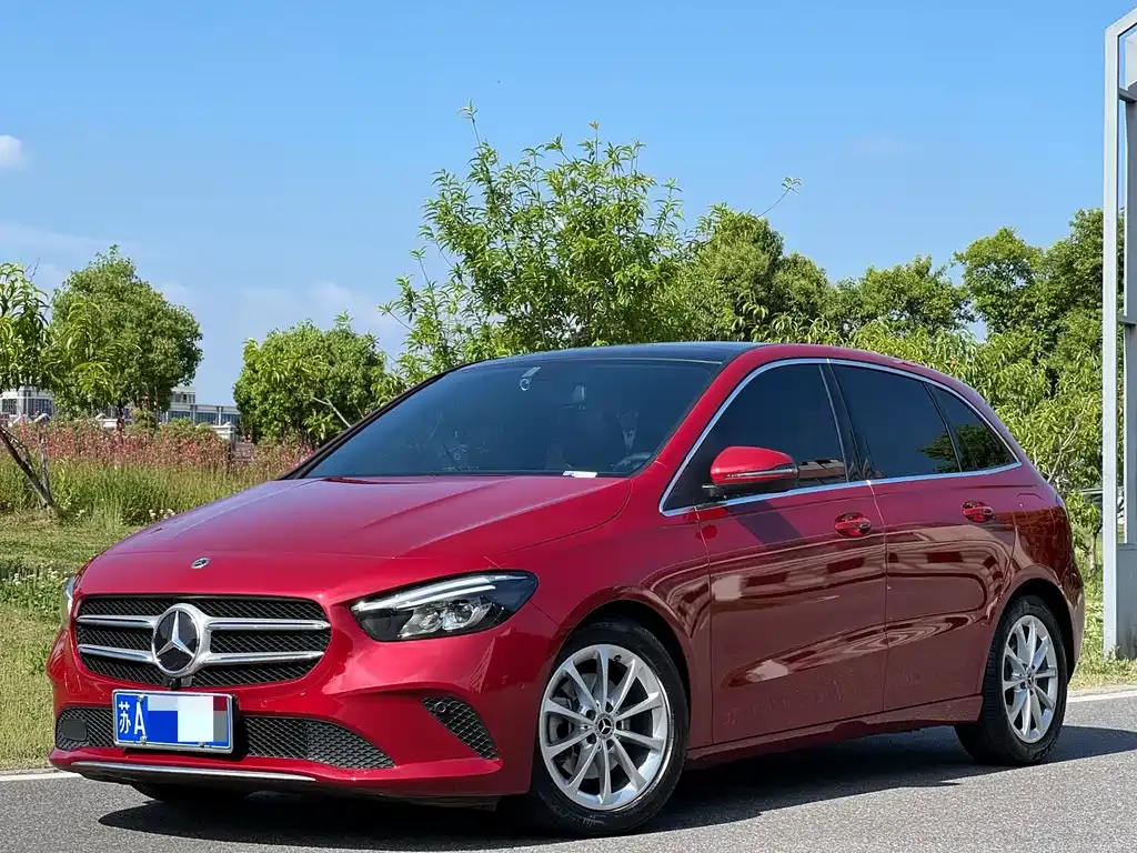 Mercedes-Benz B-Class — фото 1