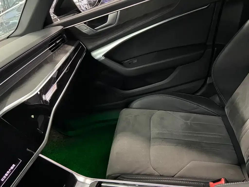 Audi A6L — фото 3