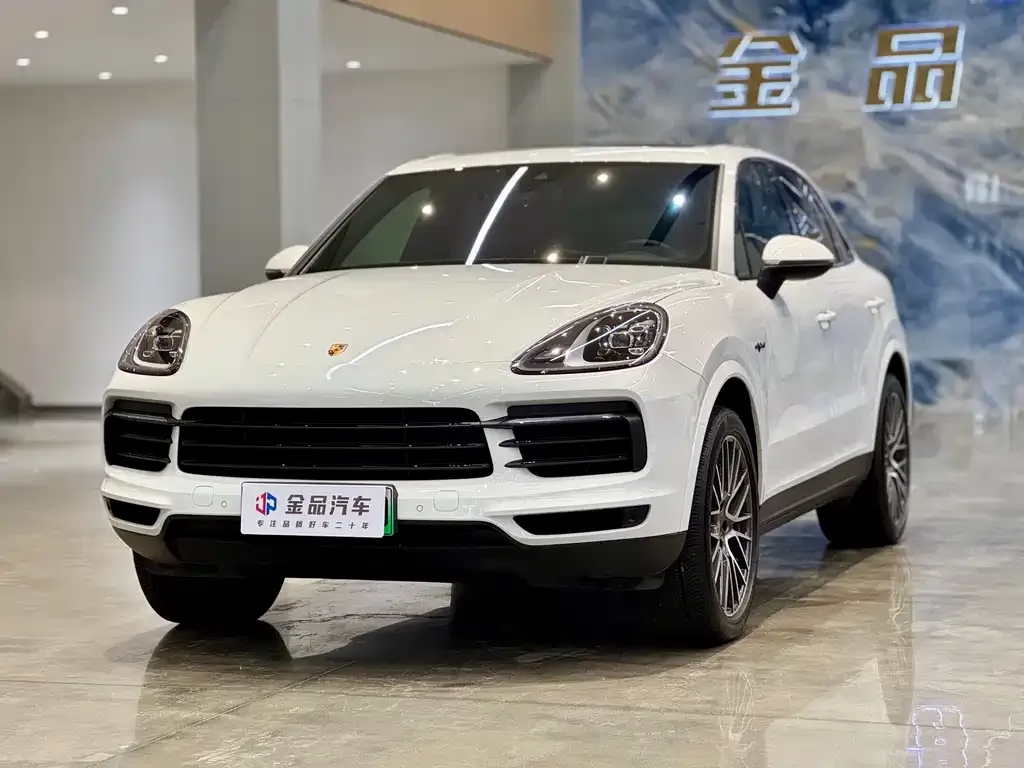 Porsche Cayenne Hybrid — фото 1