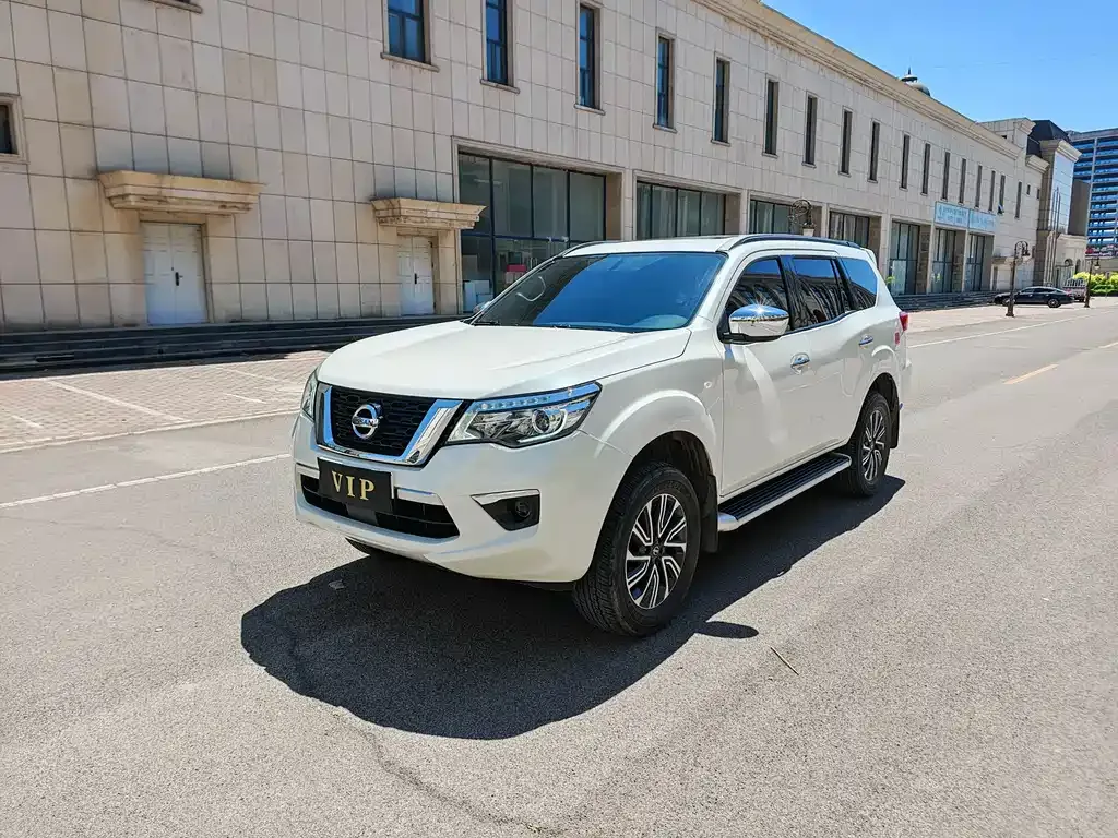 Nissan Terra — фото 9