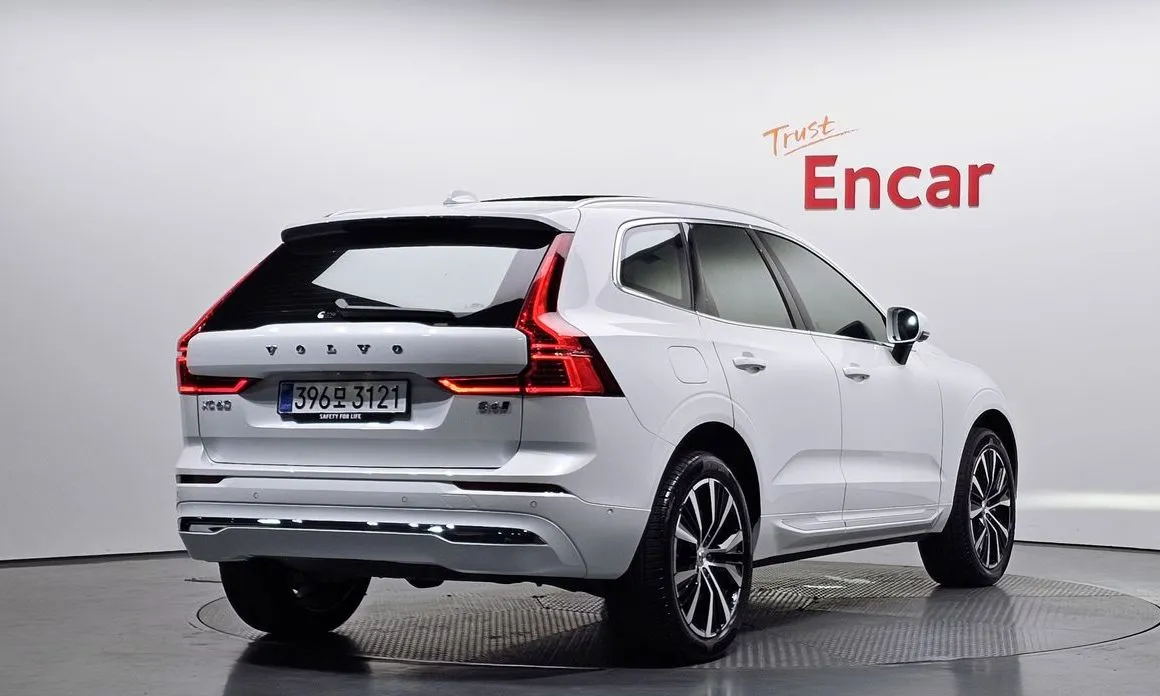 Volvo XC60 — фото 2