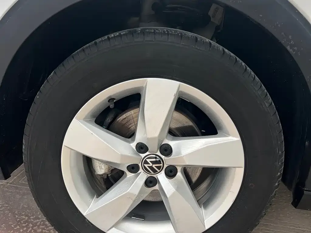 Volkswagen T-Cross — фото 2