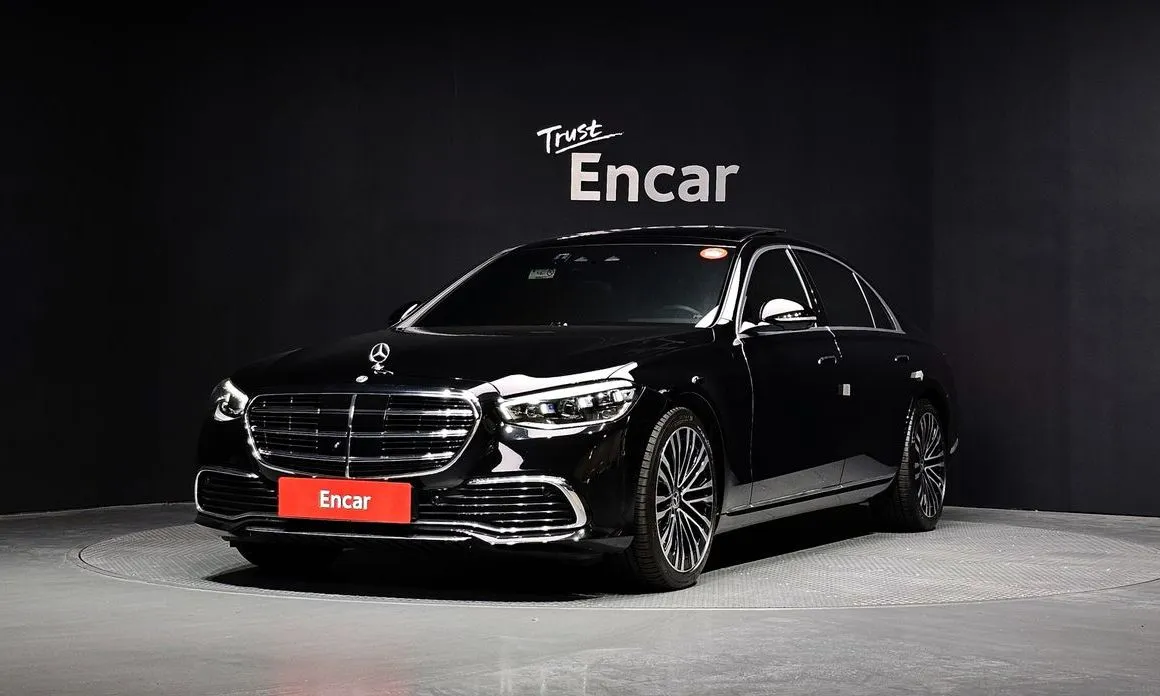 Mercedes-Benz S-Class — фото 1